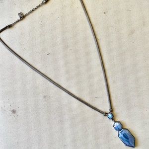 Kendra Scott necklace